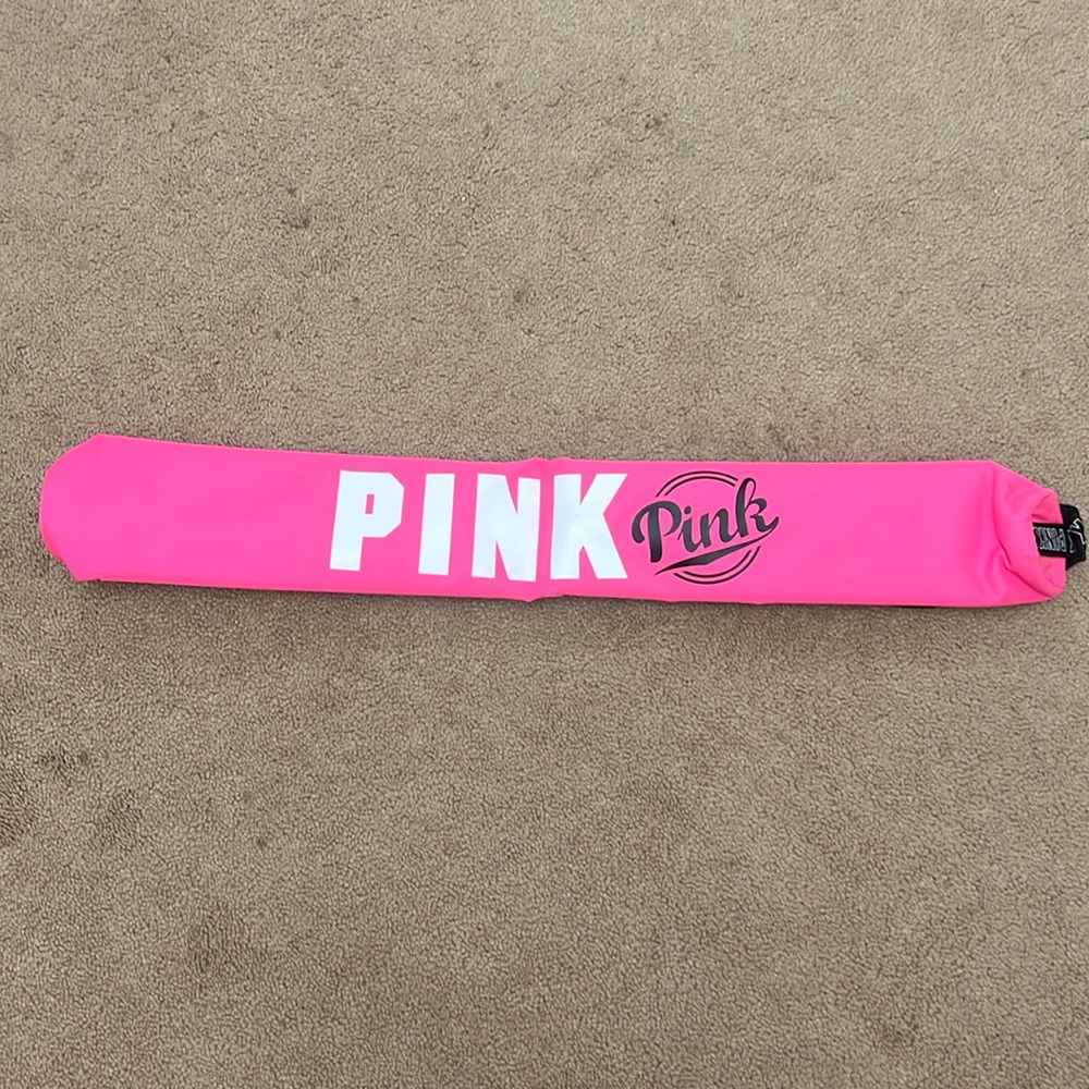 VS PINK Can Drink Cooler
